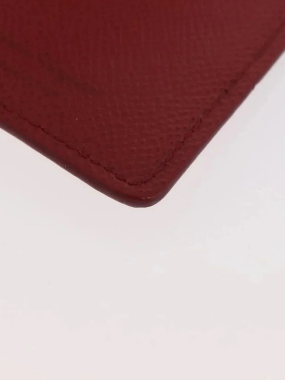 Salvatore Ferragamo Vala Neck Card Case Leather Red Gold Auth AMZ180A